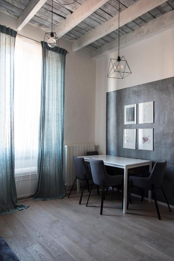 Youhosty - Correggio 12 Milaan Buitenkant foto